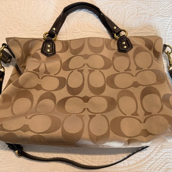 Coach logo tote